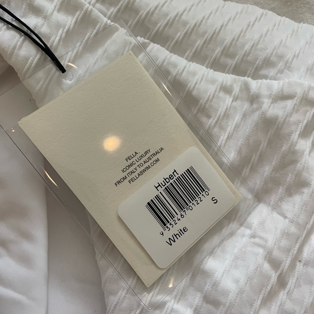 FELLA Bikini - Picture 6 of 8